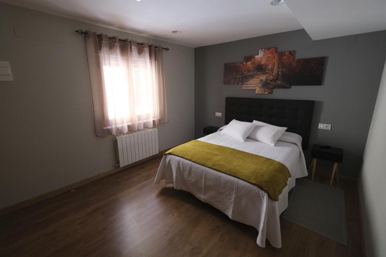 Hostal Restaurante Goya Piedrahita  Exteriör bild